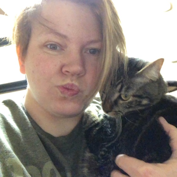 Meet your Posher, Moshae - Picture 1 of 1